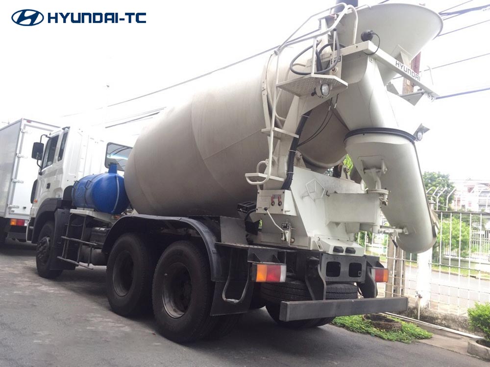 xe_tron_be_tong_hyundai_hd270